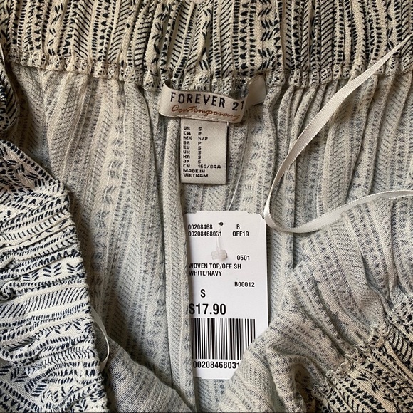 F21 Off the Shoulder Top - Picture 4 of 10